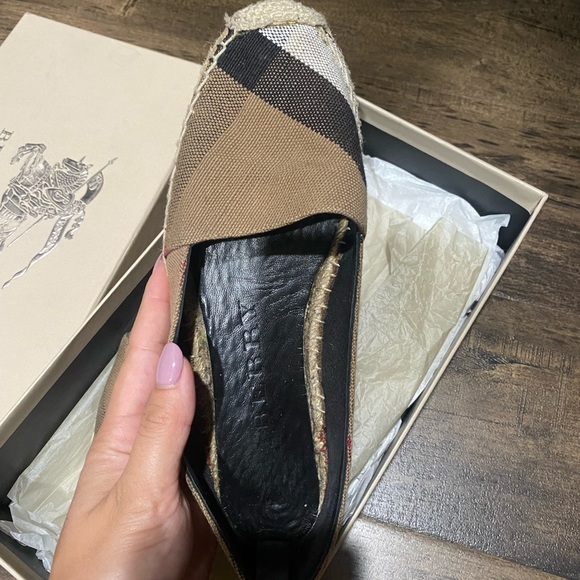 Espadrilles - Picture 4 of 4